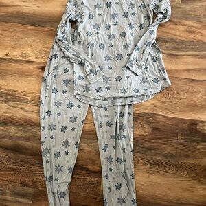 Kyte snowflake Jogger Set